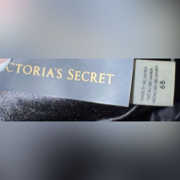 Victoria Secrets Black Front Ruching Women's One Piece - Picture 4 of 4